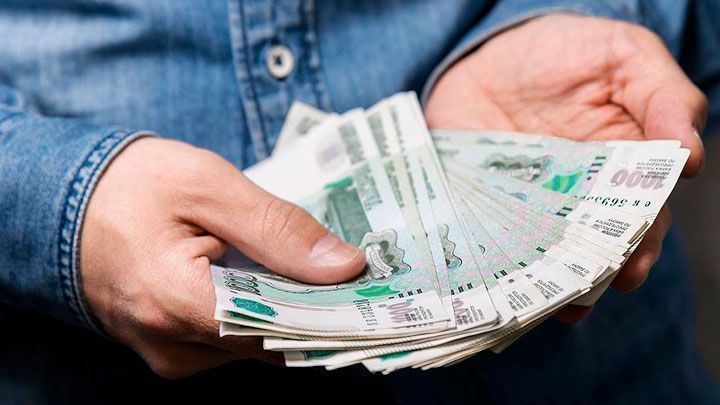 В Казани прокуратура взыскала с компании долги по зарплате на сумму 2,3 млн рублей