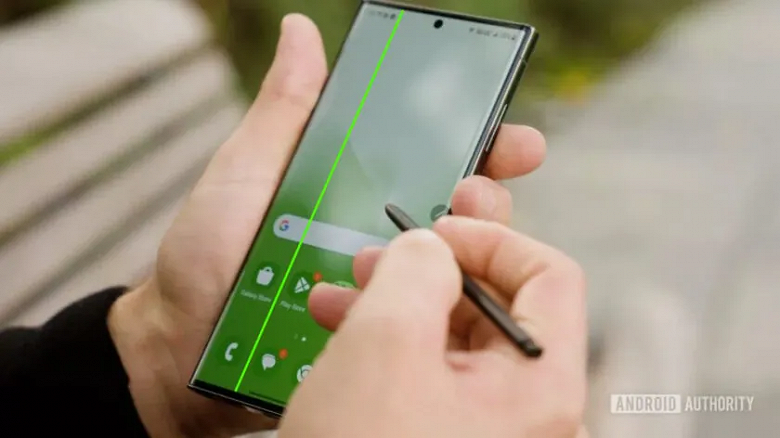 Пользователи Samsung, особенно серии Galaxy S21, сообщают о появлении зеленой линии на экране