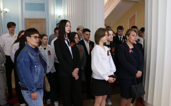 Школьники побывали на экскурсии в Брянской областной Думе